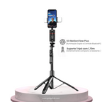 "Imagem do Kit Engaja Pro - Bronze: Inclui suporte com rastreamento facial automático e um tripé portátil ajustável. Perfeito para novos criadores de conteúdo elevarem suas produções