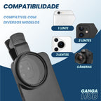Filtro polarizador CPL PolarClip Pro com clipe universal para celular, aplicado em lente de smartphone durante fotografia externa com reflexo de vidro.